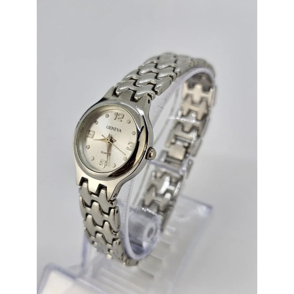 Women's Analog Watch 24MM Gray Dial Gray Bracelet Bands 6.5